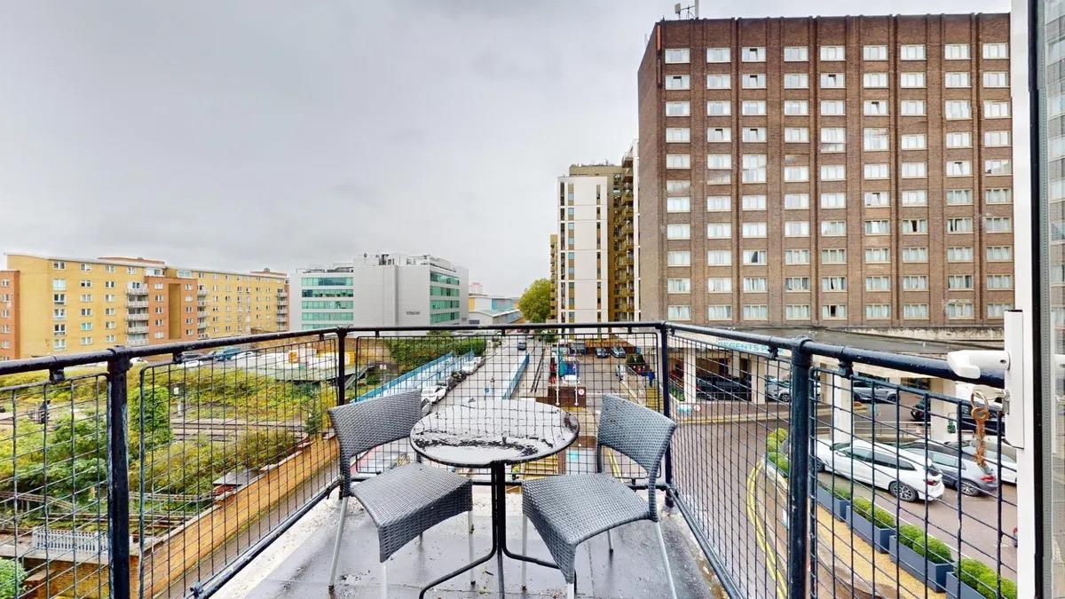 Park Road, London